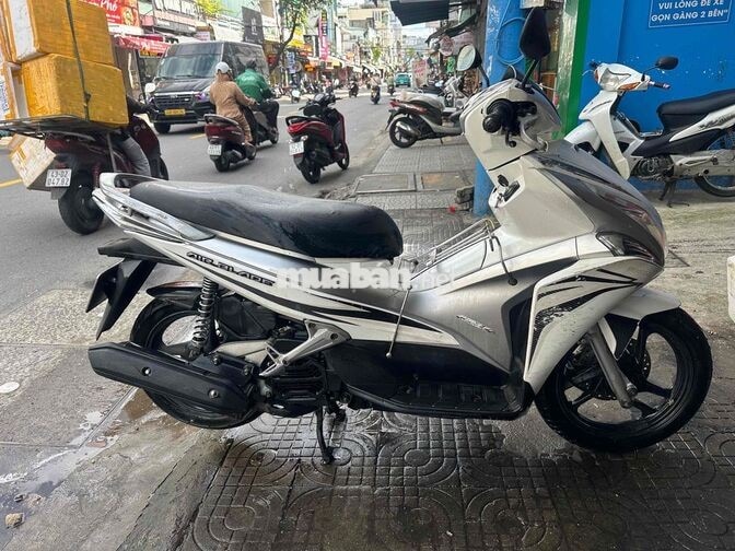 Honda Air Blade màu Trắng