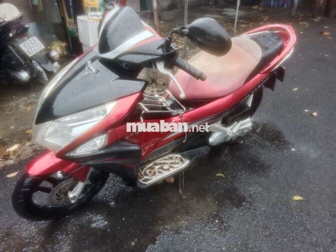 Honda Air Blade 2012 màu Đỏ đen