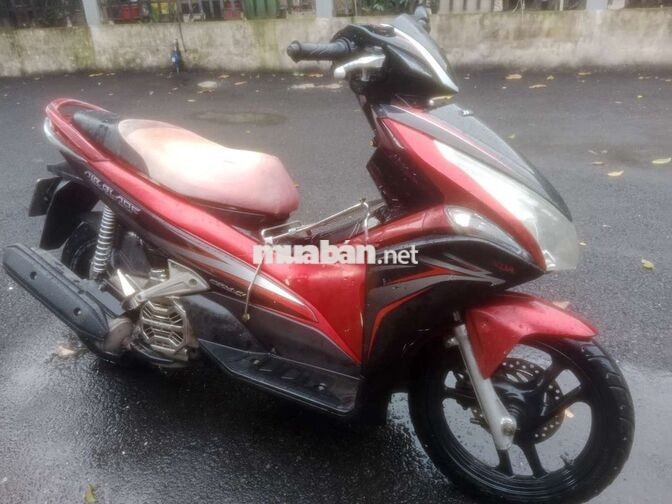Honda Air Blade 2012 màu Đỏ đen