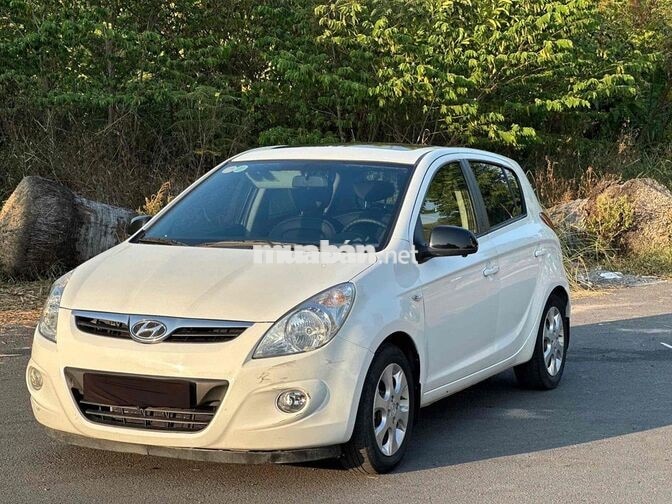 Hyundai i20 2011 Trắng 140.000 km