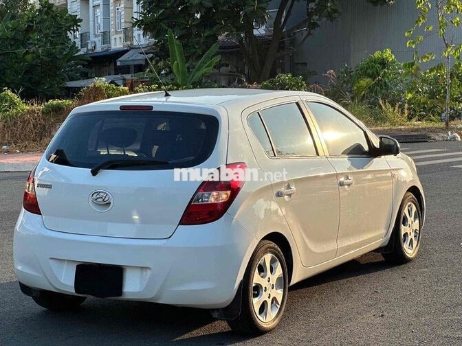 Hyundai i20 2011 Trắng 140.000 km