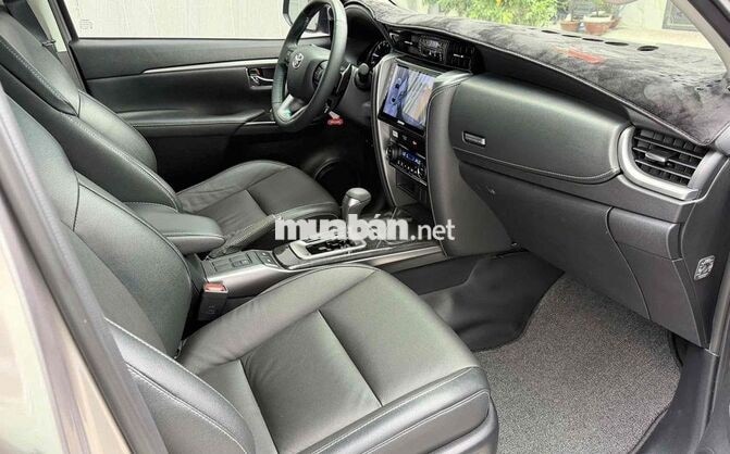 FORTUNER 2022 DẦU STĐ ĐI LƯỚT  25.000KM