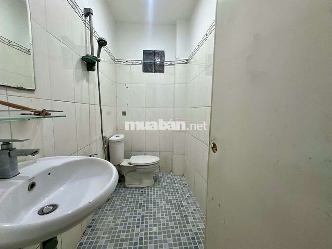 NHÀ NGUYÊN CĂN CÓ SÂN VƯỜN TRỒNG RAU NUÔI GÀ - BÌNH THẠNH - TỔNG 160m²