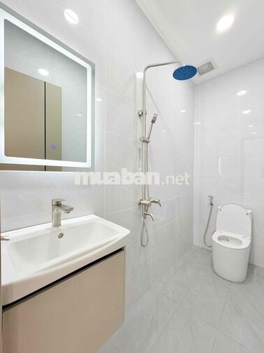 NHÀ MỚI NGAY CHỢ XUÂN THỚI THƯỢNG FULL NỘI THẤT