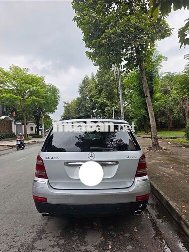 Mercedes-Benz GL 450 SUV 7 chỗ Bạc