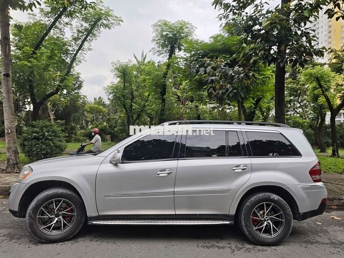 Mercedes-Benz GL 450 SUV 7 chỗ Bạc