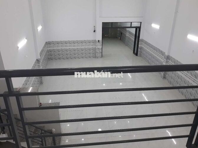Nhà Gần 200 m2 👉 Tiện Vừa ở Vừa Làm Xưởng, Mở Trường Mầm Non