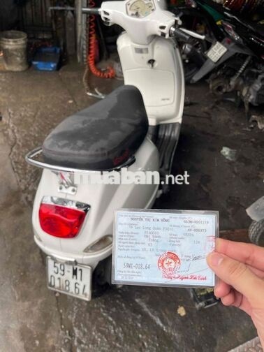 Piaggio Vespa LX150 2010 Trắng