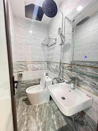 HƠN 7 TỶ MẤY BƯỚC RA OTO TRÁNH   THOÁNG SÁNG - LÔ GÓC -