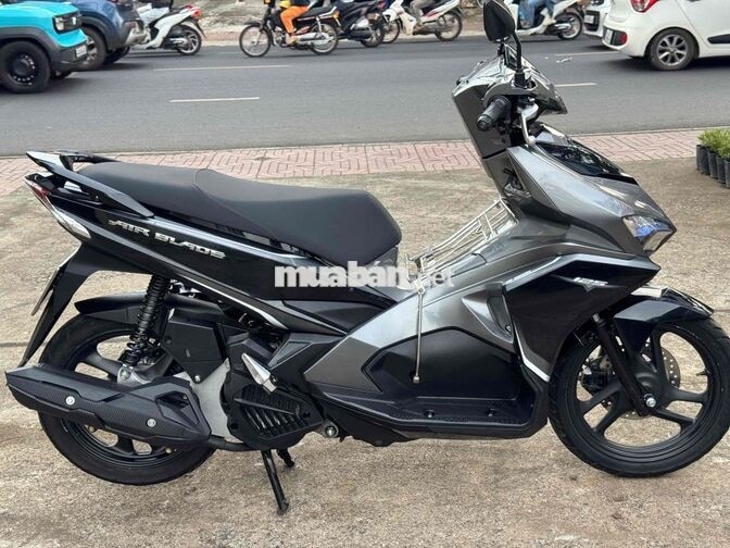 Honda Air Blade đen xám áo vỏ zin nguyên bản