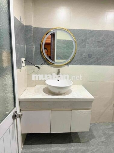 NGÔ QUYỀN SÁT VÕ VĂN KIỆT NHÀ 3 TẦNG 2PN GẦN BIỂN