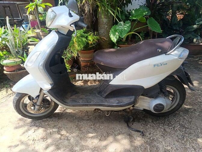 Piaggio Fly 125cc màu Trắng