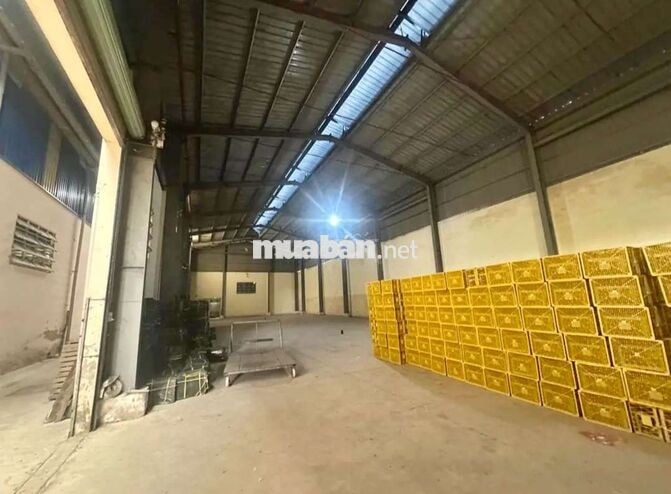 xưởng 3000 m giá 170 tr bến lức Long An  có giấy phép nghành nhựa