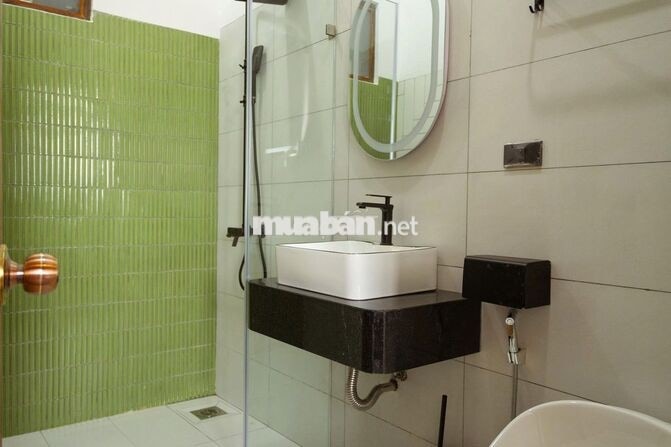 CHO THUÊ CĂN HỘ 2 PHÒNG NGỦ CÓ SÂN FULL NỘI THẤT PHƯỜNG 8