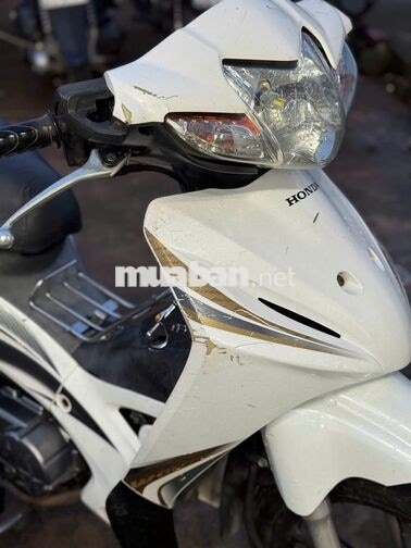 Honda Wave S110 2013 màu Trắng