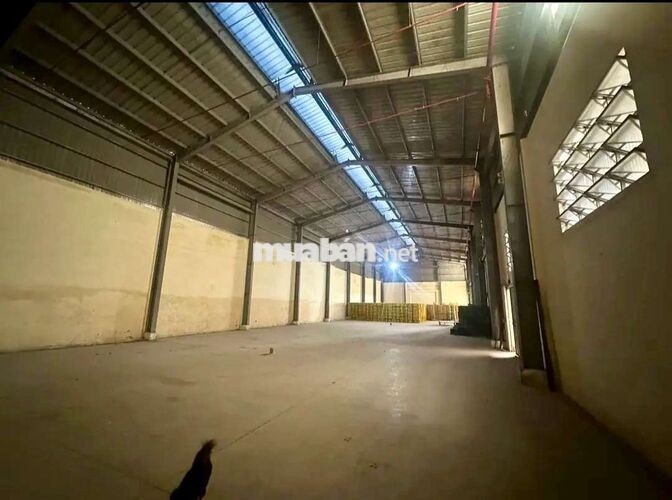 xưởng 3000 m giá 170 tr bến lức Long An  có giấy phép nghành nhựa