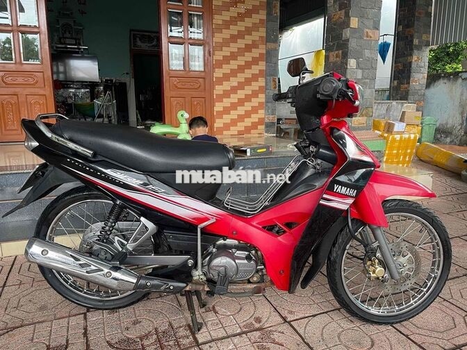 Yamaha Sirius màu Đỏ đen