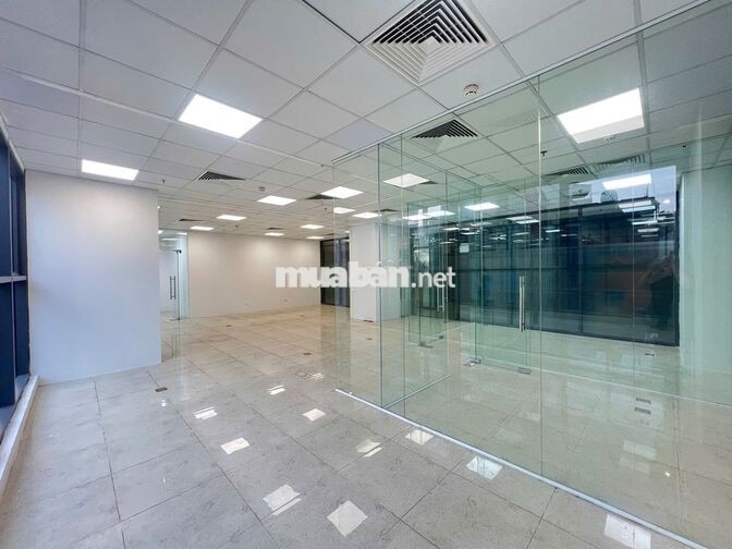 🏢 **105M² – 35TR/THÁNG | TẦNG 3 | THE GOLDEN PALM, LÊ VĂN LƯƠNG**