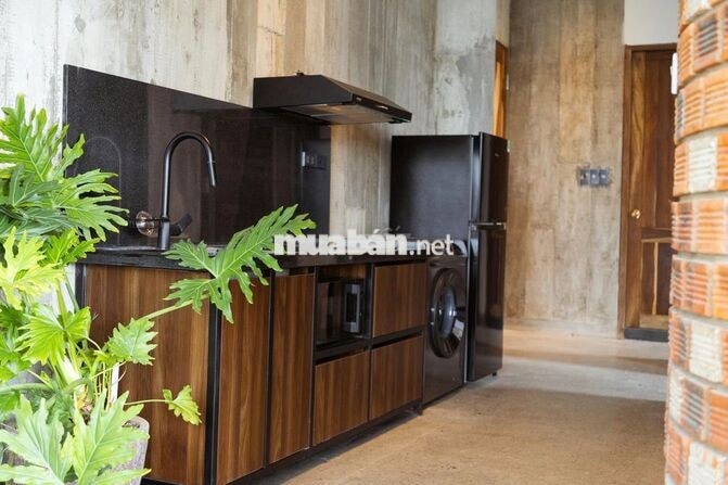 CHO THUÊ CĂN HỘ 2 PHÒNG NGỦ CÓ SÂN FULL NỘI THẤT PHƯỜNG 8