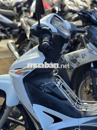 Honda Wave S110 2013 màu Trắng