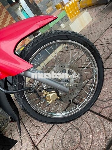 Yamaha Sirius màu Đỏ đen