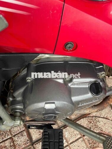 Yamaha Sirius màu Đỏ đen