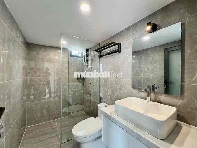 CĂN HỘ CÓ GÁC - NHÀ MỚI 100% - THANG MÁY HẦM XE ĐẦY ĐỦ NGAY ETOWN CH