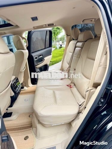 Xe Toyota Land Cruiser 3.5 V6 2022