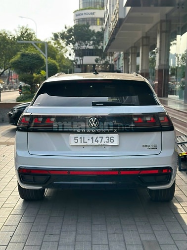 VOLKSWAGEN POLO 1.6 XE NHẬP NHỎ GỌN LÀNH VÀ RẤT HỢP NỮ.