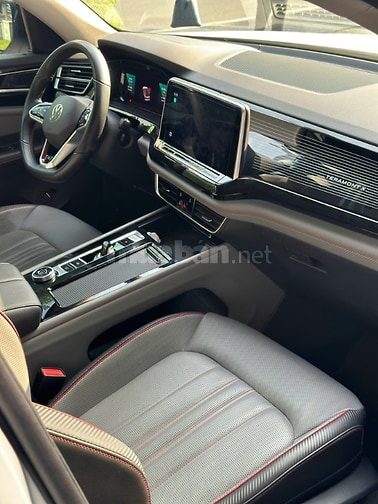 VOLKSWAGEN POLO 1.6 XE NHẬP NHỎ GỌN LÀNH VÀ RẤT HỢP NỮ.