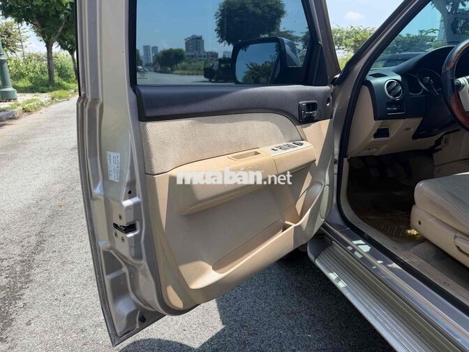Ford Everest 2007 Số sàn xăng  7 chỗ Ghi vàng