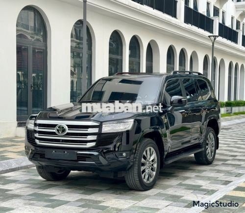 Xe Toyota Land Cruiser 3.5 V6 2022