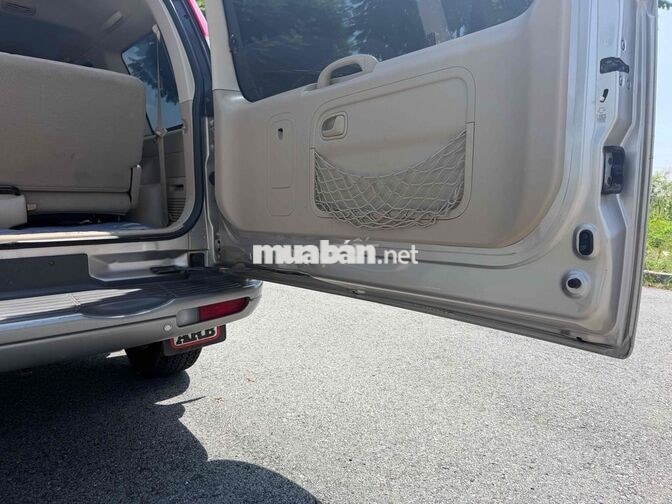 Ford Everest 2007 Số sàn xăng  7 chỗ Ghi vàng