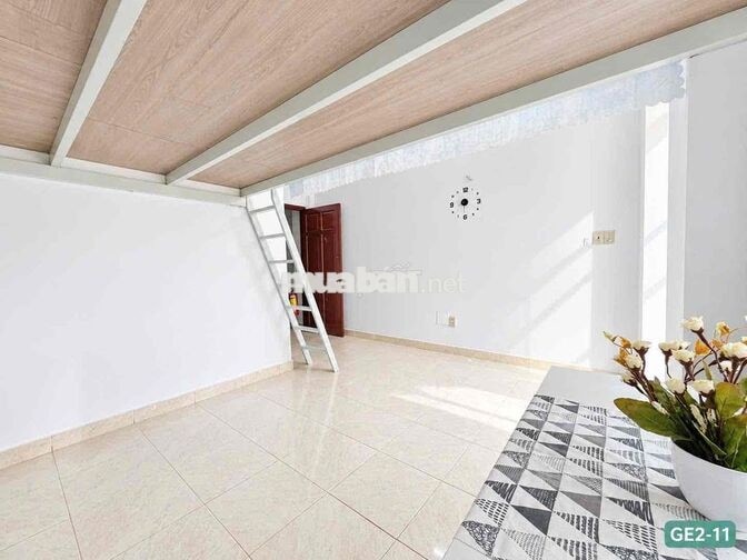 Cho thue duplex ban công Quang Trung