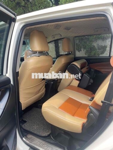 Toyota Innova 7 chỗ màu Trắng