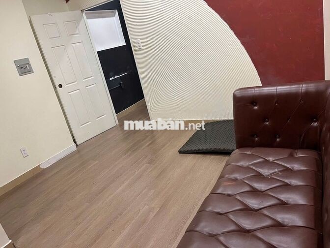 Chính chủ bán nhà giá tốt mặt tiền trung tâm p. Gia Định (không LG,QH)