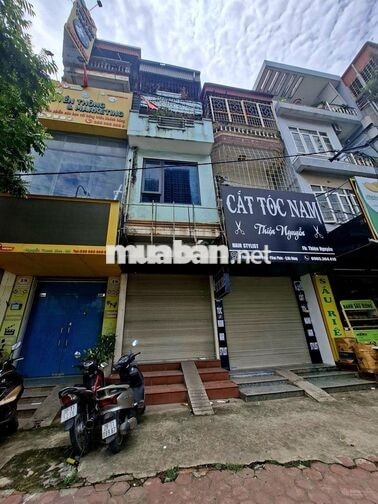 Cho thuê MP Nguyễn Thanh Bình,Ngã tư Vạn Phúc 45m 3 tầng giá 15 tr/th
