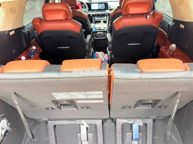 Kia Carnival Signature 2.2L 2023 Xanh