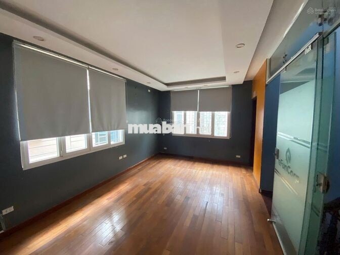Cho thuê biệt thự Mỗ Lao,Hà Đông DT 250m2 x 3 tầng giá 45 triệu/tháng