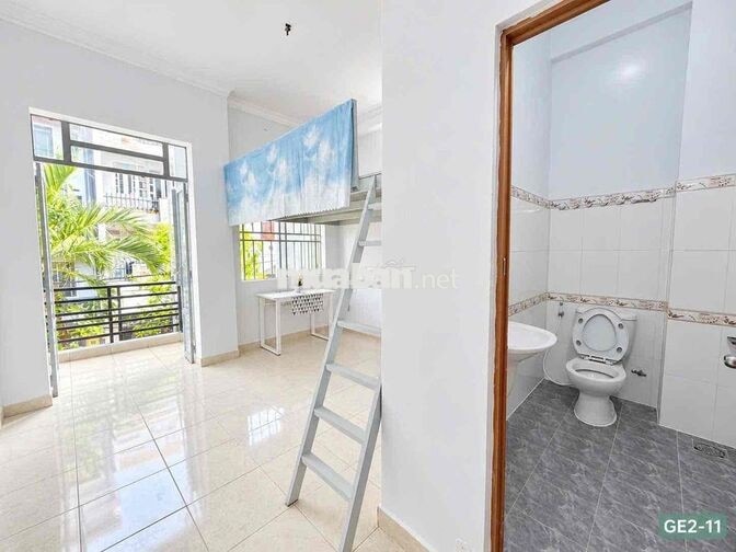 Cho thue duplex ban công Quang Trung