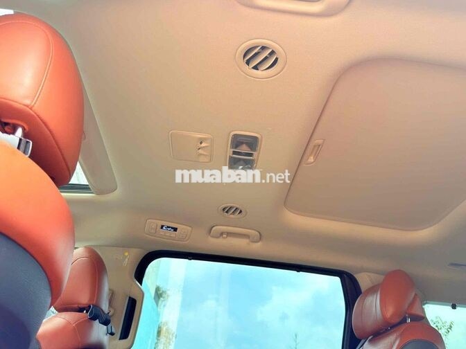 Kia Carnival Signature 2.2L 2023 Xanh