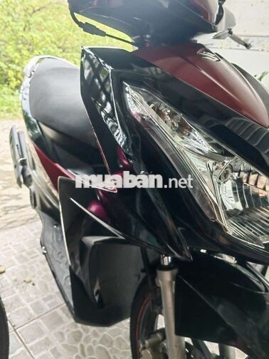 Suzuki Impulse màu Đỏ đen