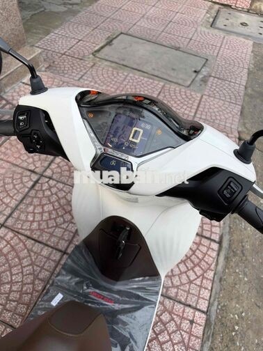 SH 125i ABS + HSTC 2023 Trắng Biển Số 60 Chính Chủ