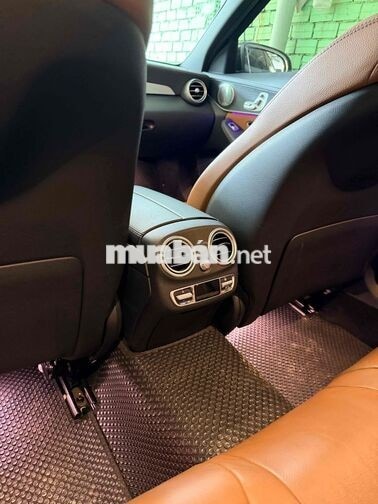 Mercedes-Benz C300 2020 AMG 80000 km Trắng