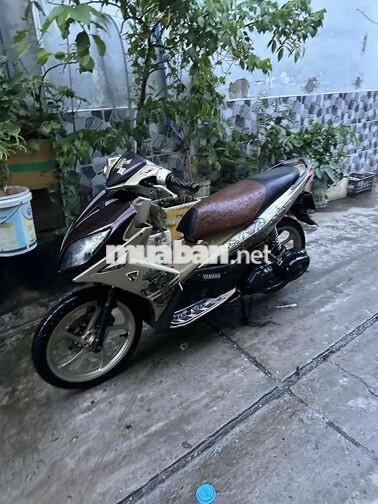 Yamaha Novo 4 Nâu Vàng Kem Zin êm mạnh