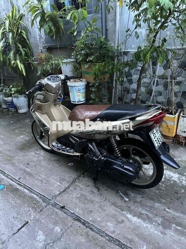 Yamaha Novo 4 Nâu Vàng Kem Zin êm mạnh