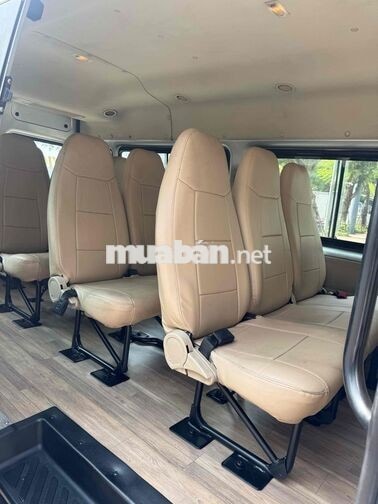 Ford Transit 2014 16 chỗ Bạc