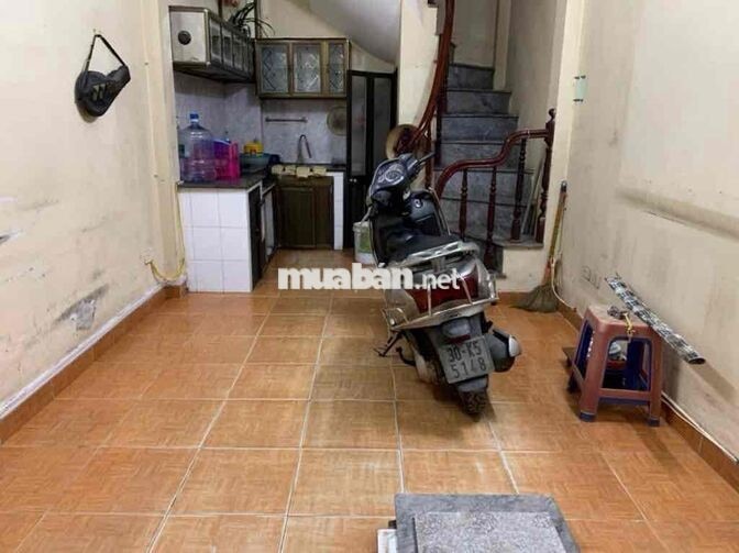 Chính chủ cho thuê nguyên căn phố Minh Khai 30m2 x5T giá 8.2 triệu/1th