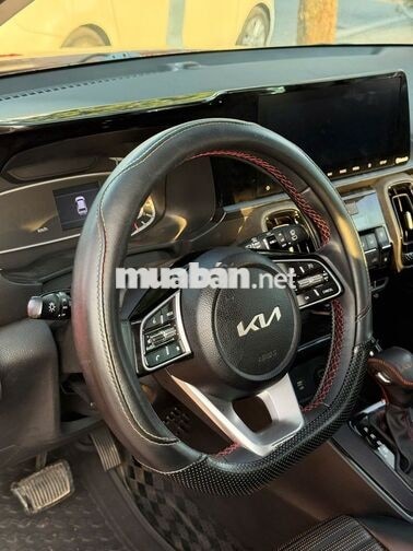Kia Sonet Pre 2022, trẻ trung, cá tính, giá tốt