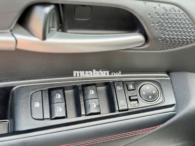 Kia Sonet 2024 1.5 Premium- đậu lướt vát 5000 km!?